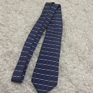 Hermes Blue and Red Silk Tie with Elegant Pattern